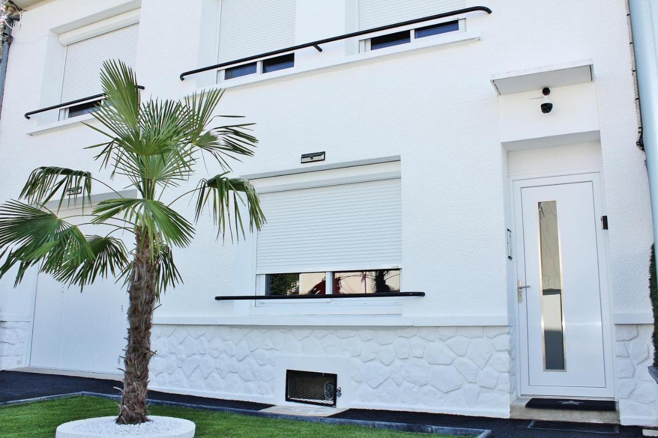 The White Home Broadway Love Room Châteauroux Exteriör bild